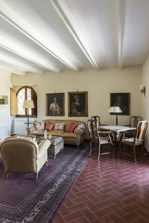 L' Insolita Venturina Terme Buitenkant foto